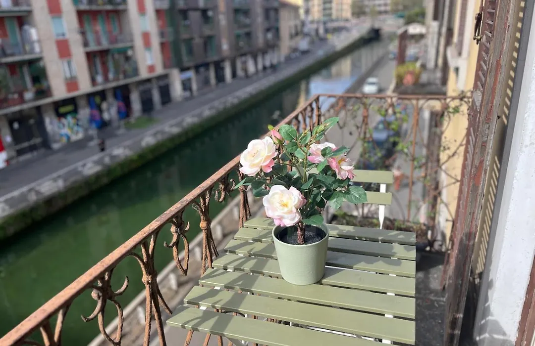 Navigli Darsena - Luxury Apartment With Balcony-1