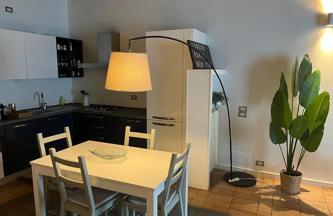 Navigli Darsena - Luxury Apartment With Balcony-1