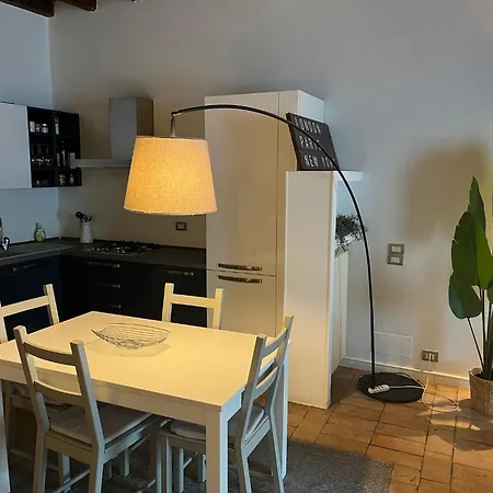 Navigli Darsena - Luxury Apartment With Balcony-2